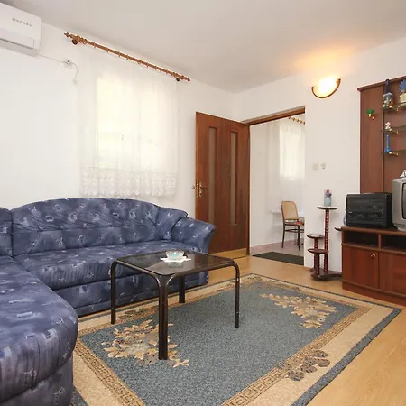 4552a Apartment