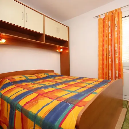 Apartment 4552a
